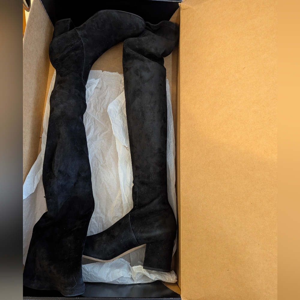 Valentino Garavani Black and Tan Heeled Boots Suede